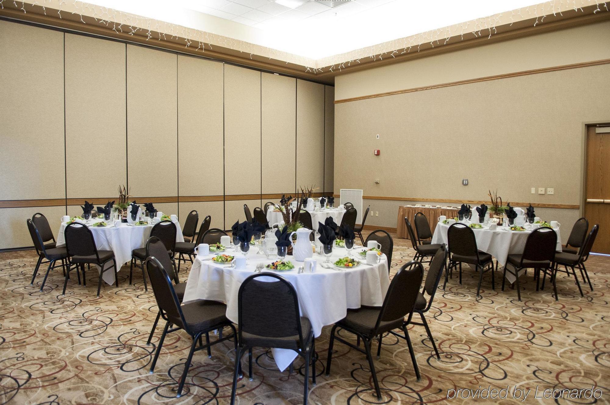 Holiday Inn Spearfish-Convention Center By Ihg Exteriör bild